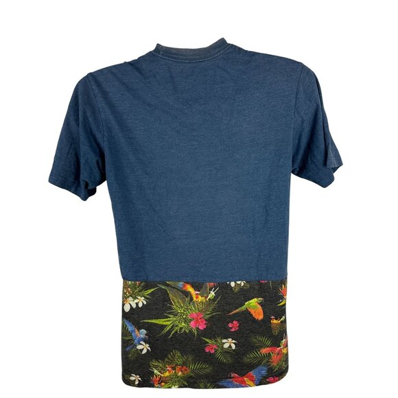 On The Byas Mens Size S Tropical Bird Print T-Shirt Blue & Multi-Color - Picture 7 of 7